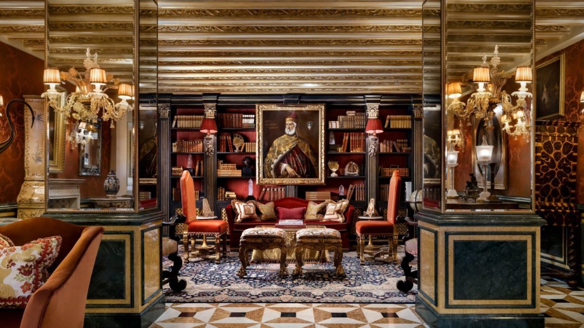 Inside 9 Most Famous Hotel Rooms in the World