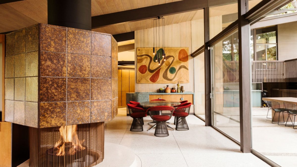 Inside Actress Robin Tunney’s Midcentury Beverly Hills Home