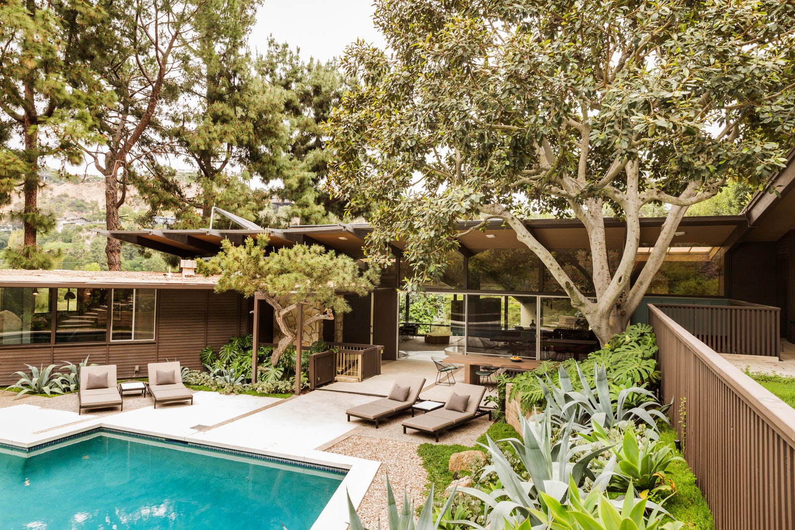 Inside Actress Robin Tunney’s Home