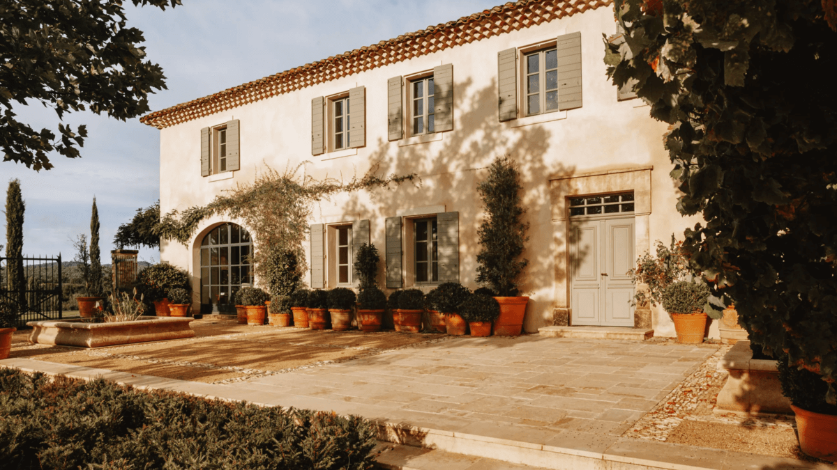 LOOK INSIDE THIS OUTSTANDING FRENCH FARMHOUSE￼