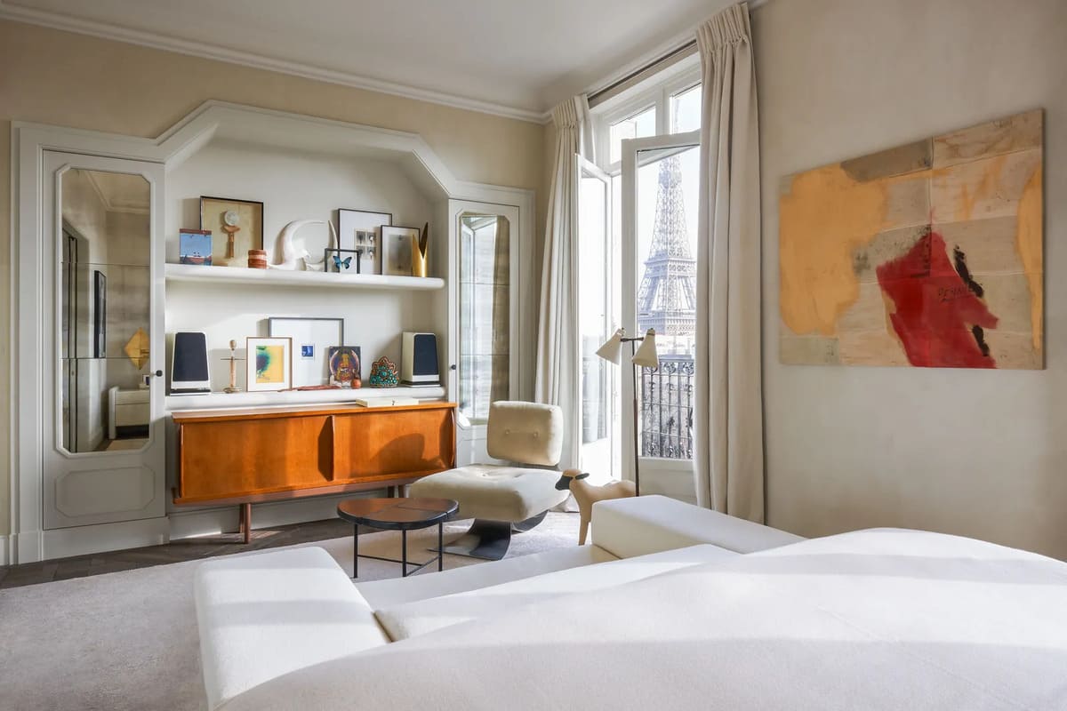 An Apartment In The Heart Of Paris Full Of Natural Tones
