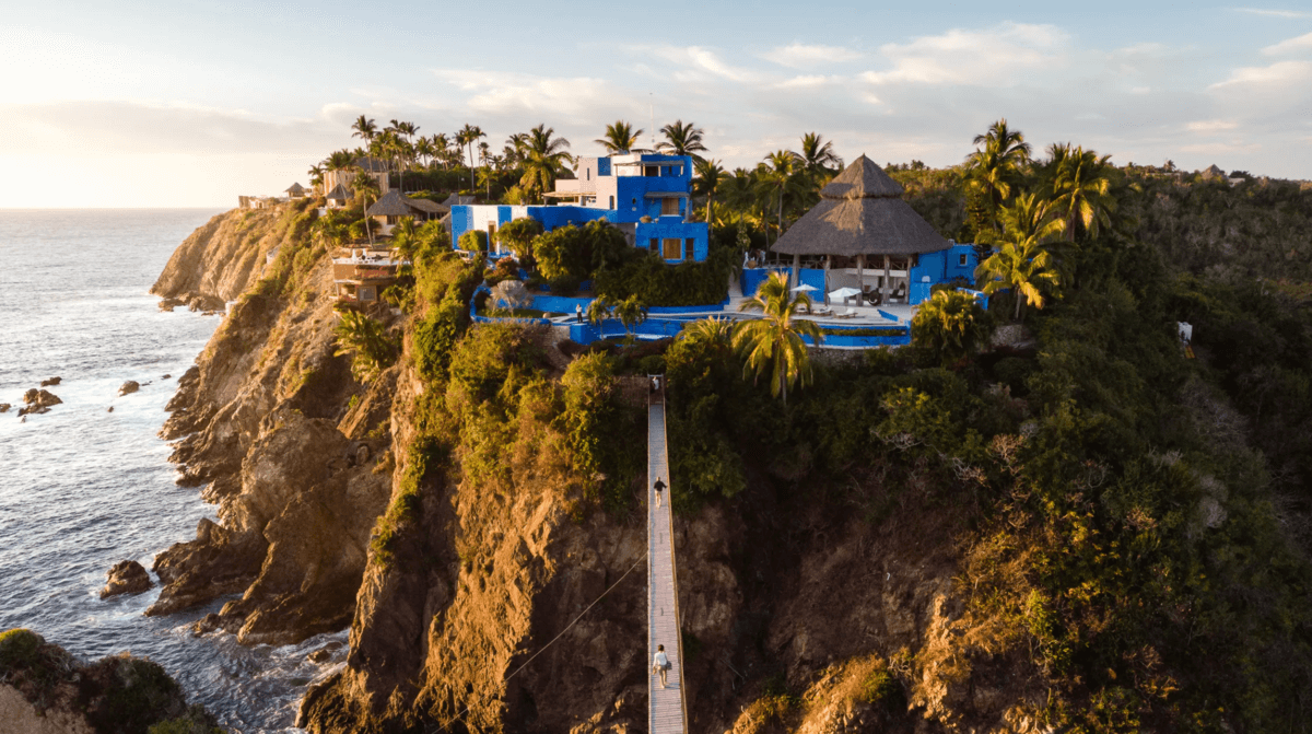 7 Most Breathtaking Resorts on Mexico Pacific Coast